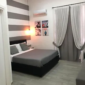 https://napoli-downtown.hotels-amalfi.com