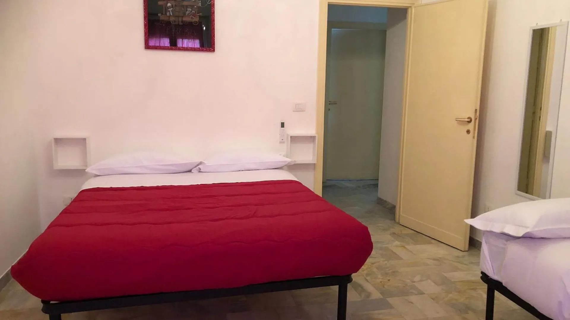The Colours Of Rome Hotel 2*,